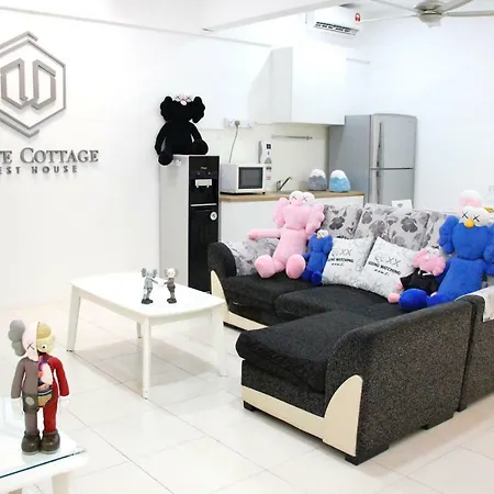 White Cottage Guest House Melaka